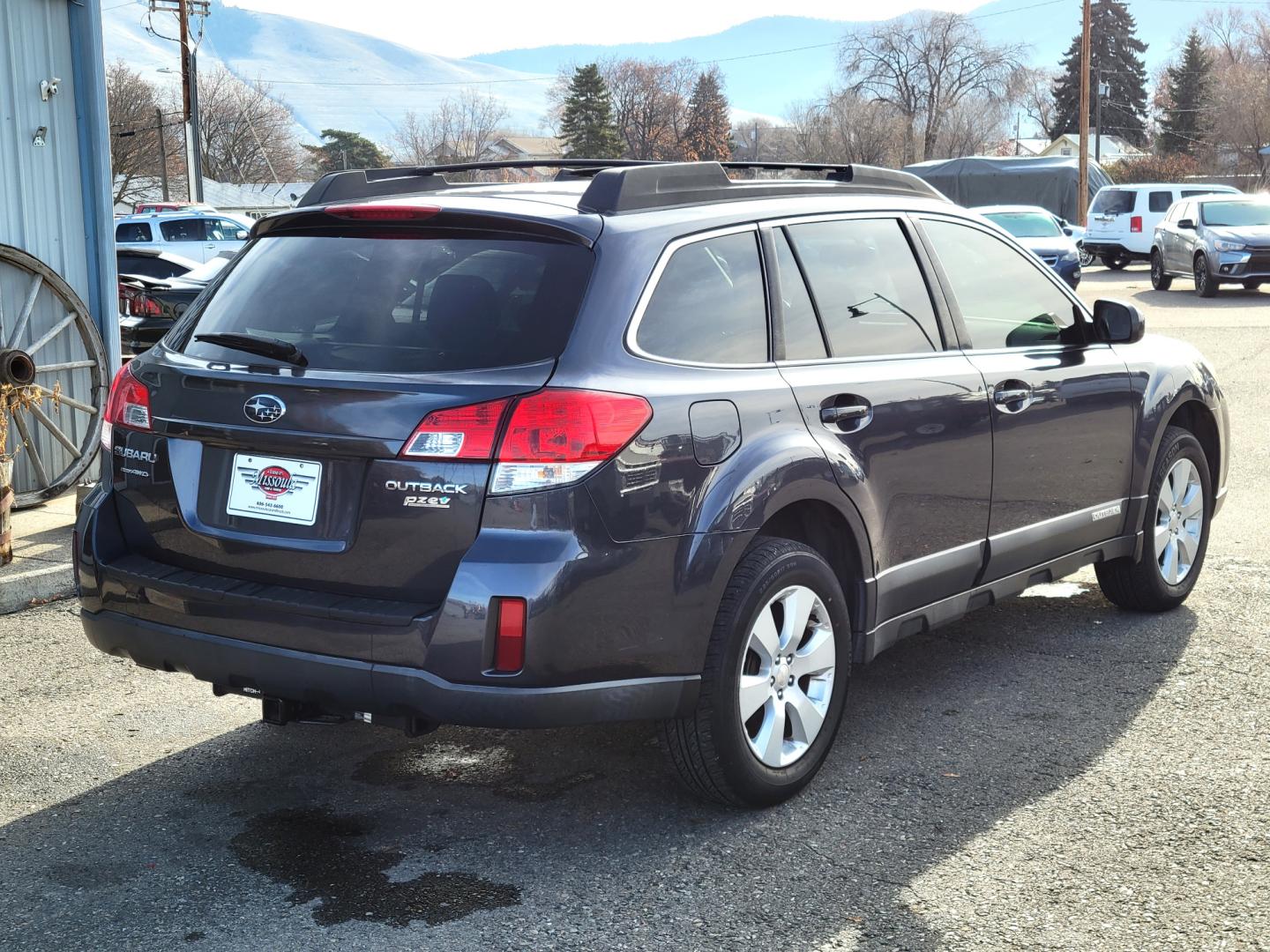 2010 Grey /Blue Subaru Outback Premium (4S4BRBCC7A3) with an 2.5L engine, Automatic transmission, located at 450 N Russell, Missoula, MT, 59801, (406) 543-6600, 46.874496, -114.017433 - Automatic Transmission. Power Drivers Seat. Heated Seats. Air. Cruise. Tilt. AM FM CD. Bluetooth. Newer All Season Tires. Tow Hitch. - Photo#1